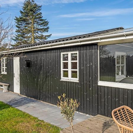 Lovely Home In Otterup With Kitchen エクステリア 写真