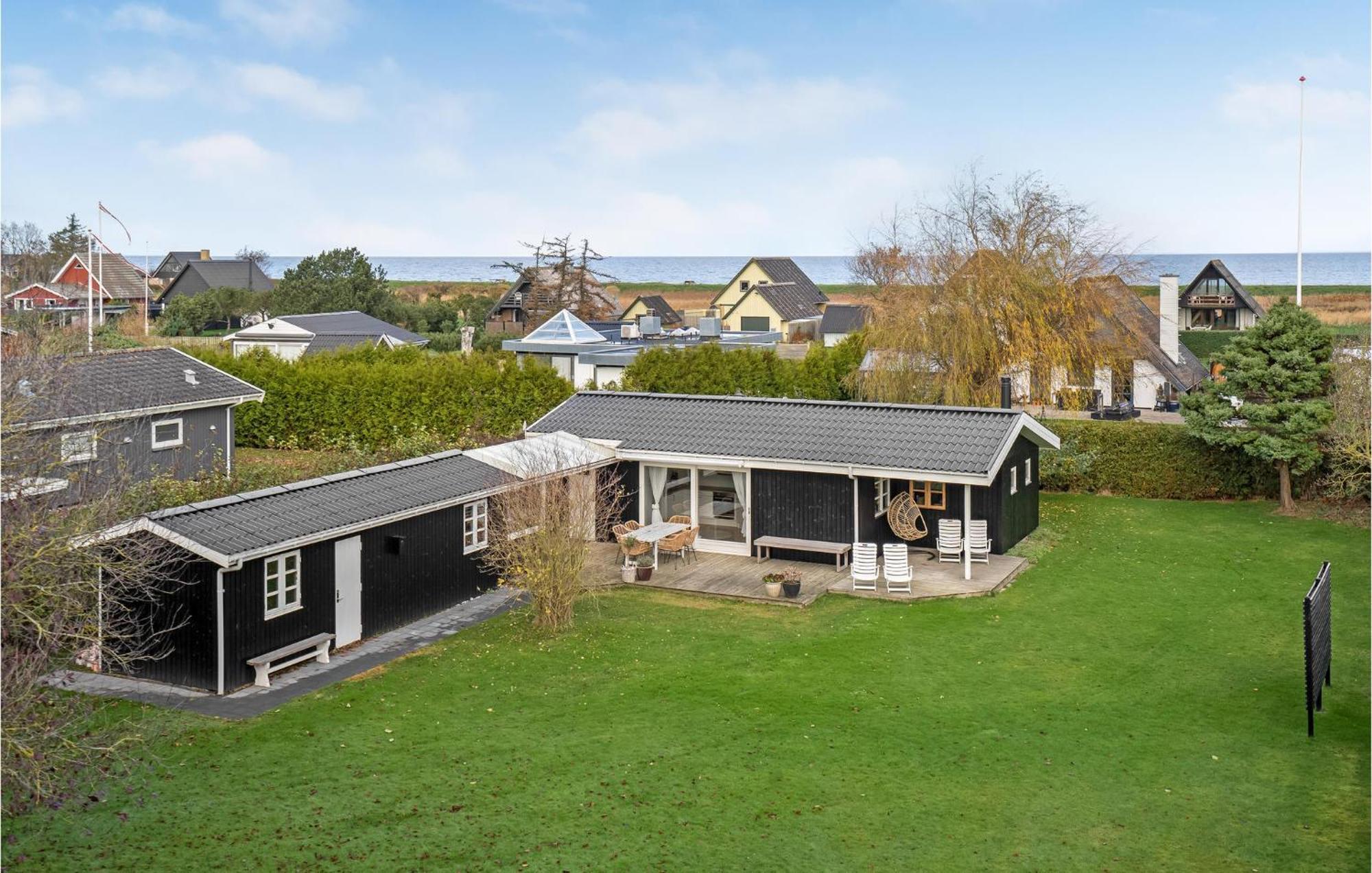 Lovely Home In Otterup With Kitchen エクステリア 写真